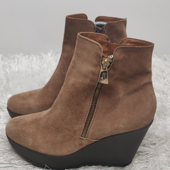 Suede wedge bootie by Jeannot sz 39 - Picture 2 of 8